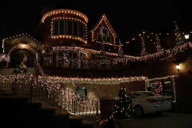 French Christmas Tour in Brooklyn - The 45-minute subway ride: a practical reset between worlds