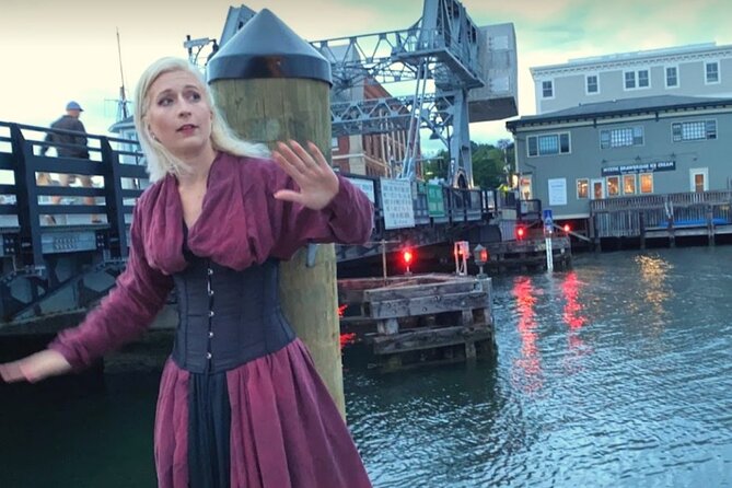 Ghosts of Christmas Past Downtown Stroll - Why a Ghostly Christmas Walk Works in Mystic
