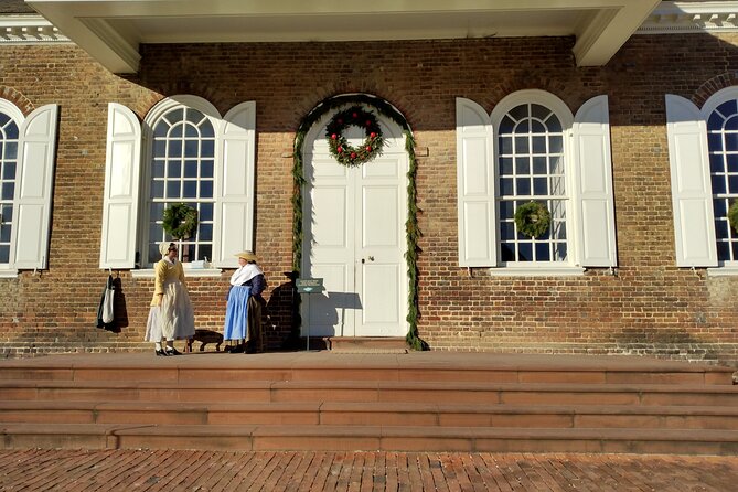 Guided Colonial Christmas Tour in Williamsburg - Church traditions at Bruton Parish Episcopal Church