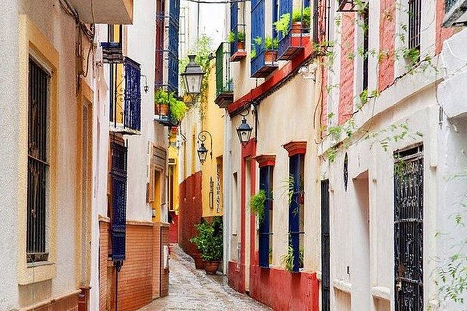Guided Tour of Santa Cruz Jewish Quarter, Alcázar, and Cathedral - Plaza de Dona Elvira, Rosina’s balcony, and Calle Susona’s darker edge