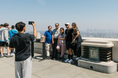 Half Day Best of Los Angeles Tour from Santa Monica - Beverly Hills sign and Rodeo Drive: 30 minutes for big glamour