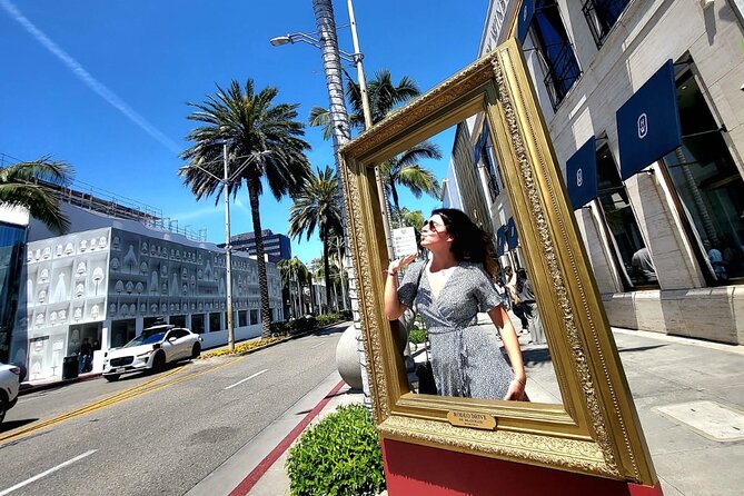 Half Day LA Tour: Hollywood, Beverly Hills & Santa Monica - Hollywood Boulevard Stars and the Look-At-LA Moments
