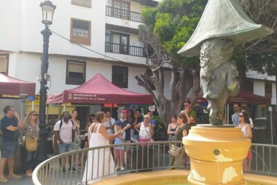 Historical Tour City of Santa Cruz de La Palma - Plaza de Vandale and the Lo Divino Monument