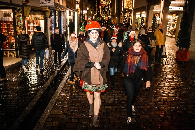 Kling, mulled wine, klingelingeling - the Christmas city tour with Betty BBQ - Freiburg Cathedral Square: why that stop is more than a photo moment