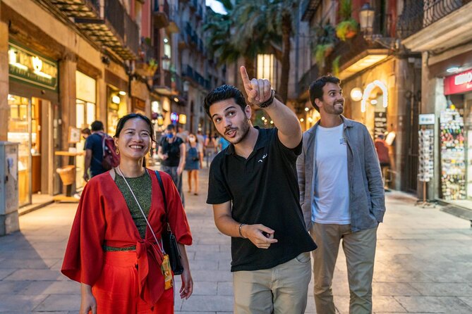 La Boqueria & Santa Caterina Market Private Tour with Tapas - Mercat de la Boqueria: How to Taste Without Getting Overwhelmed