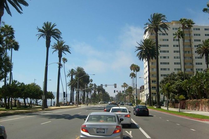 Limo Tour: Hollywood, Beverly Hills, Santa Monica, Venice, Malibu - Santa Monica Pier in 30 Minutes: Classic Views Without the Time Sink