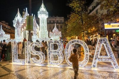 Lisbon Christmas Lights Tuk-Tuk Tour with Local Guide - Pickup, Mobile Tickets, and How the Ride Fits Your Evening