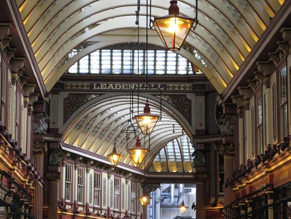 London Christmas Carol & Charles Dickens Small Group Walking Tour - Key highlights you can plan around