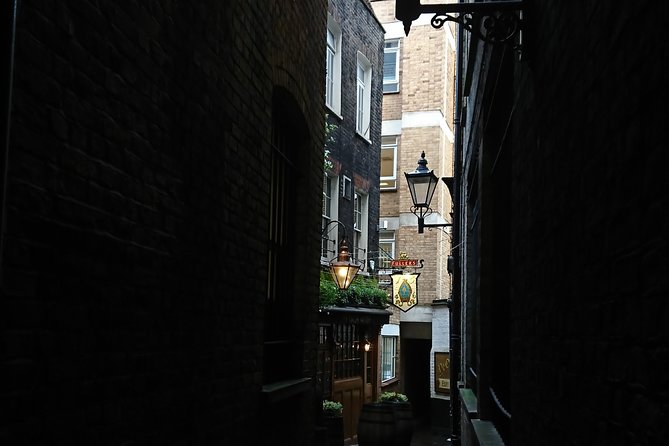 London Christmas Carol & Charles Dickens Small Group Walking Tour - Leadenhall Market: turkey day, film fame, and an easy ending point