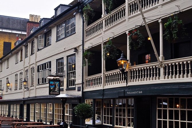 London Christmas Carol & Charles Dickens Small Group Walking Tour - Why the small group matters more than you’d think