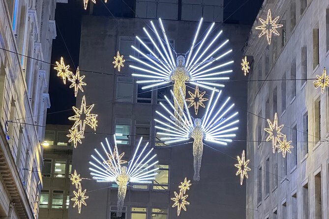 London Christmas Lights Guided Tour With Christmas Music - Soho Christmas Lights: Kid-Made Creativity in a Loud Neighborhood