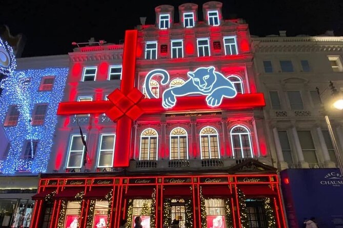 London Exclusive Christmas Lights Guided Tour by Black Cab - Trafalgar Square: a central anchor for the night’s big landmarks