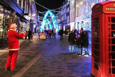 London Private Christmas Lights Taxi Tour with Pick Up - Price and Value: What $479.85 Per Group Really Buys