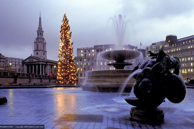 London Sights and Sounds on Christmas Day Afternoon Guided Tour - Trafalgar Square: Memorial Energy, Easy Viewing