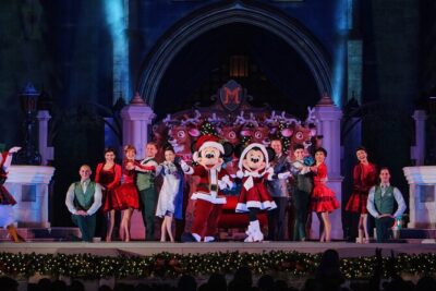 Mickey's Very Merry Christmas Party at the Magic Kingdom - The Core Event Schedule: Castle, Fireworks, Parade, Repeat