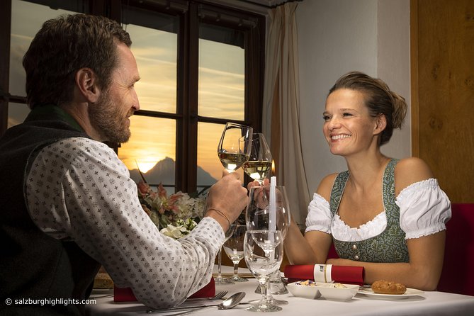 Mozart and Advent/Christmas Concert with Dinner at Fortress Hohensalzburg - The evening schedule: when dinner starts and why timing feels different