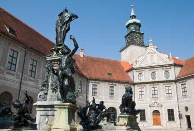 Munich Christmas Market Small Group Tour with Gingerbread Heart - Quick reasons to pick this tour