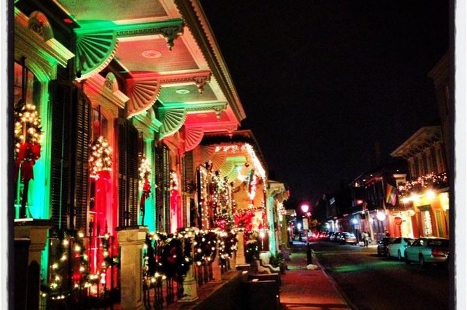 New Orleans French Quarter: Seasonal Christmas Tour - The Walk Itself: How Timing and Group Size Affect Your Night