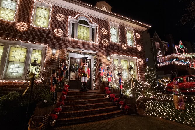 NYC: Dyker Heights Christmas Lights Express Hot Coco+Santa Cookie - Times Square Pickup and the Express Ride to Brooklyn