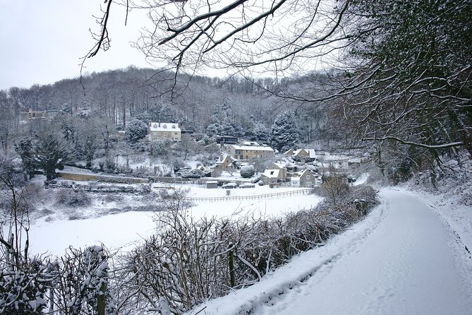 Oxford, Cotswolds & Stratford-upon-Avon Tour with Christmas Lunch - Christmas Day reality check: why the towns may feel quiet