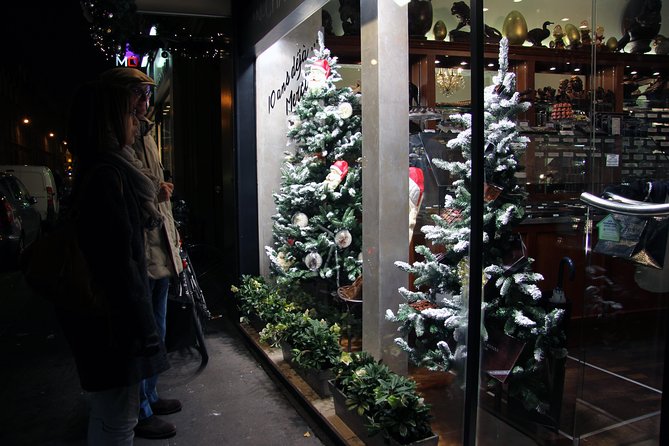 Paris Christmas Gourmet Food Small Group Walking Tour - The 13 Desserts tradition: how snacks become a story