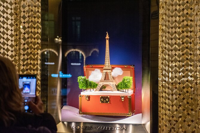 Paris Christmas Lights Small Group Walking Tour with Local Guide - Galerie Vivienne: The Christmas Tour Stop That Feels Like Paris at Its Best