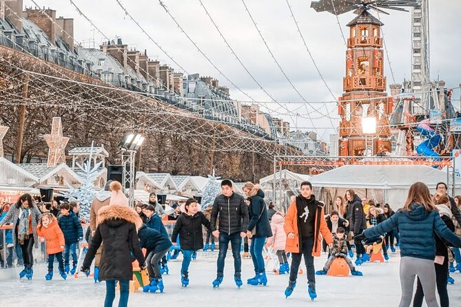 Paris Christmas Tour with a Local Guide: Custom & Private - The Notre-Dame Christmas Market Area: Smell, Lights, and Easy Strolling