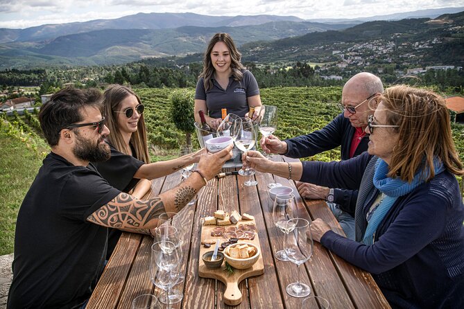Premium Tasting | Quinta de Santa Cristina Vinho Verde - Key Points to Know Before You Go