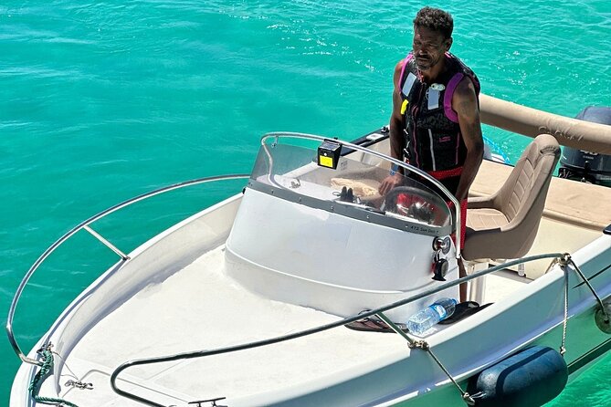Private Boat Tour in Santa Maria - Safety and the No-Stress Feeling That People Call Out