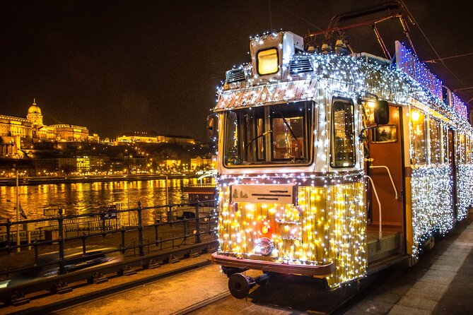 Private Budapest Christmas Market Tour with Chimney Cake & Mulled Wine - The heart of Budapest Christmas: Vörösmarty tér and market time