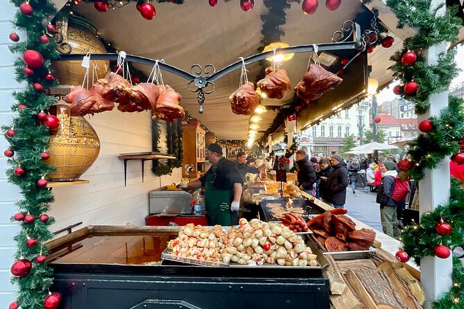 Private Budapest Christmas Market Tour with Chimney Cake & Mulled Wine - Price and value: is $113.18 per person fair for what you get?