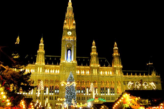 Private Christmas Markets Walking Tour Vienna - Why this 4:30 pm start makes sense in Vienna