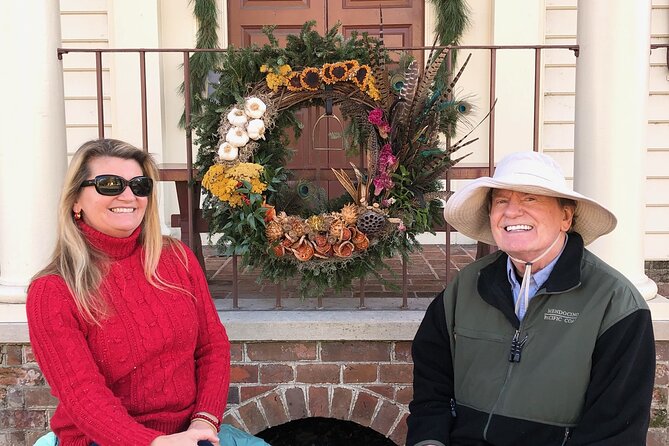 Private Colonial Williamsburg Christmas Holiday Decorations Walking Tour - Who this tour suits best