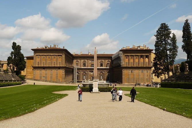 Private Guided Visit of Florence Santa Maria Novella Basilica and its Officina Profumo Farmaceutica - Price and value: what you’re paying for in Florence