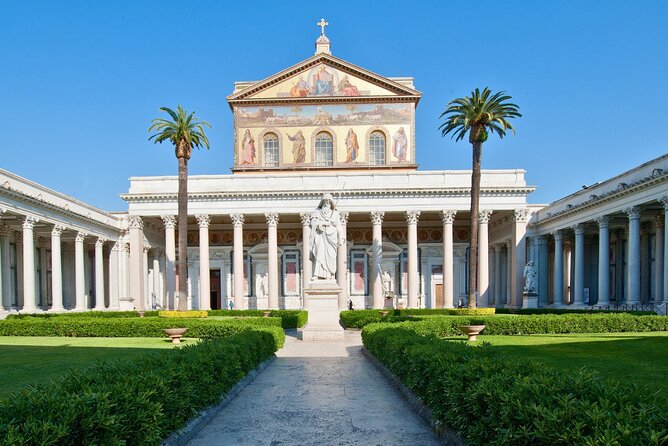 Private Jubilee Tour: 3 Papal Basilicas with Santa Maria Maggiore - Stop 1: St. John Lateran at Piazza San Giovanni in Laterano and the Holy Staircase