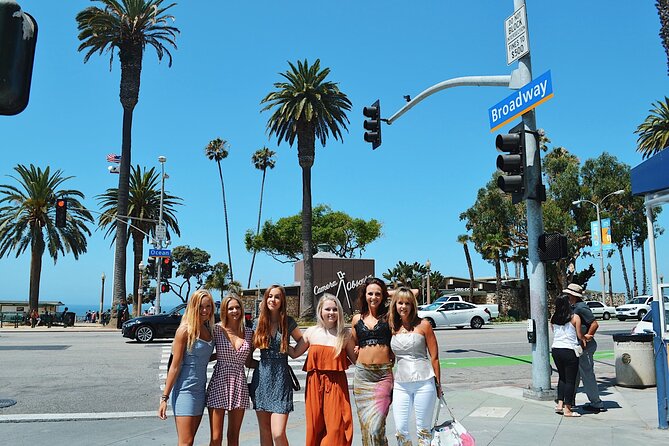 Private Los Angeles Photoshoot in Sunny Santa Monica with Personal Photographer - The Santa Monica route: where your photos get made