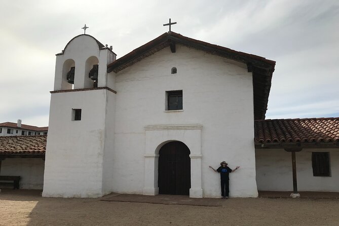 Private Santa Barbara History and Architecture Walking Tour - Casa de la Guerra and El Paseo: mansions, business, and the art of the in-between space