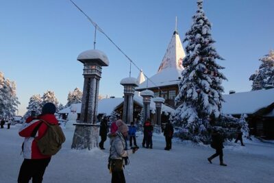 Private Santa Claus Village & Rovaniemi city tour - Rovaniemi by Panoramic Minivan: Getting Your Bearings
