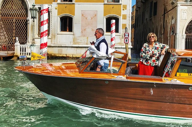 Private Transfer from Santa Lucia train station to Hotel in Venice City Center - Should you book this private transfer from Santa Lucia?