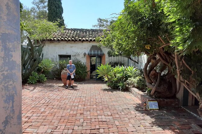 Private Walking Tour of El Pueblo Viejo in Santa Barbara - De La Guerra Adobes and City Hall Tiles: When Power Meets Architecture