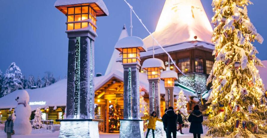 Rovaniemi: Meet Santa Claus, Reindeer Sleigh Ride & Huskies - Santa Claus Village with a guide: meeting Santa and keeping it efficient