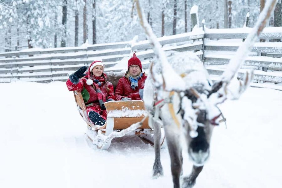 Rovaniemi: Visit to Santa's reindeer farm with reindeer ride - Key highlights worth your attention