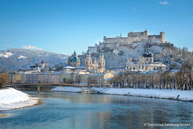 Salzburg Christmas Eve Tour to the Silent Night Chapel - Meeting at Mirabell Gardens and getting there comfortably