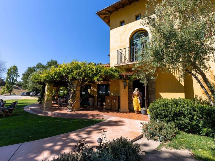 Santa Barbara: 3-Winery Tour Includes Tastings & Lunch inSYV - How This Santa Barbara-to-Santa Ynez Wine Day Really Runs