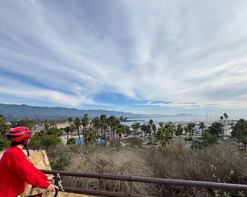 Santa Barbara: Guided Tour on electric bikes (private) - Butterfly Beach and the coast-breeze riding feel