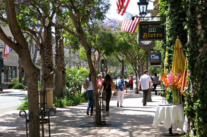 Santa Barbara Private Tour - A drive along State Street: views plus shopping street energy