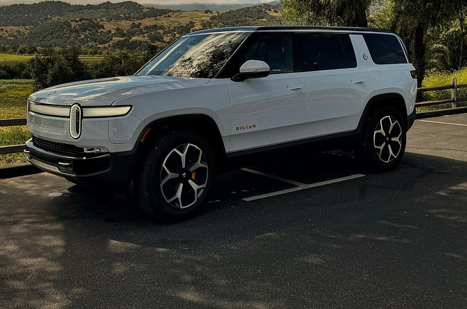 Santa Barbara Private Transportation Service - Drivers, Clean Vehicles, and the Wedding-Tested Kind of Professional