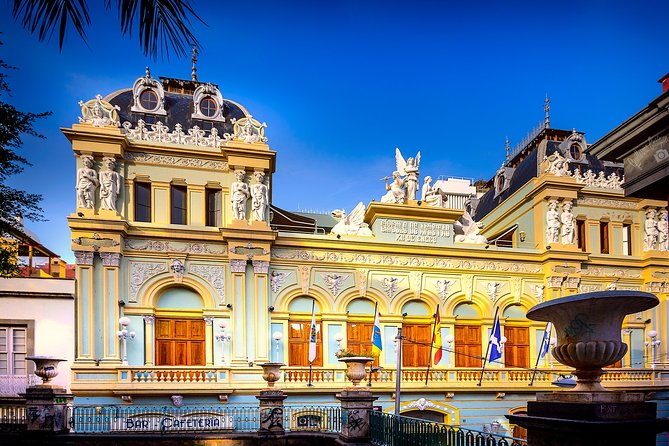 Santa Cruz de Tenerife Undefeated City - Plaza de España, Cabildo Insular, and the castle museum zone