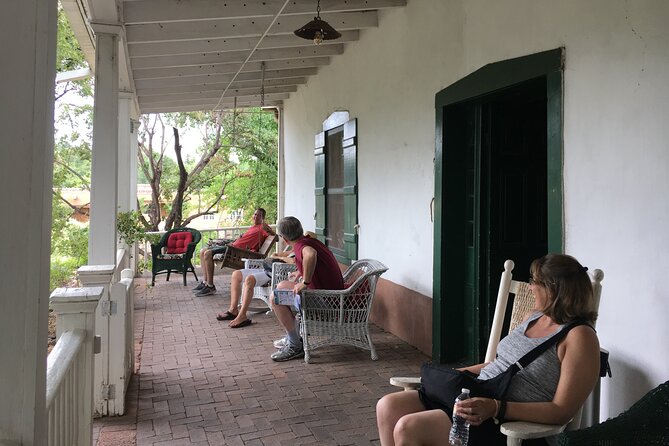 Santa Fe: Canyon Road Art & History Walking Tour - Where the tour starts (Wiford Gallery) and how the walk flows