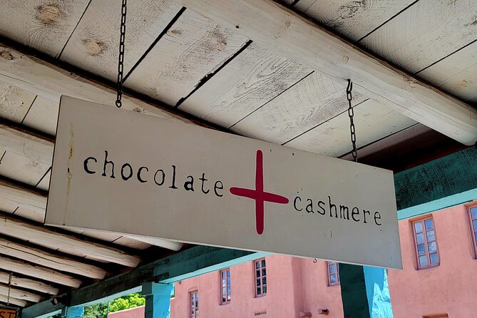 Santa Fe Chocolate Tasting and History Exploration Tour - The guide makes the difference: Sita and Paul Hillman’s style